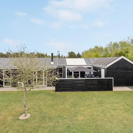 Henriete - 3-5km From The Sea By Interhome